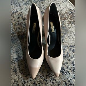 Guess Pumps - women’s 7